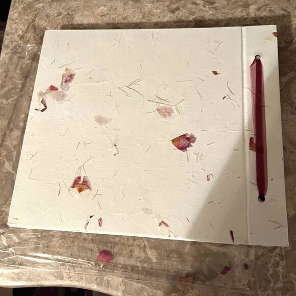 Flower Embedded Scrapbook/ Photo Album - Picture 3 of 3